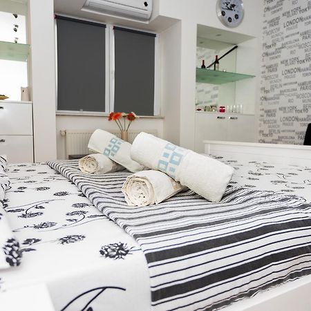Imperial City Center - 1 Bedroom Apartment 부쿠레슈티 외부 사진