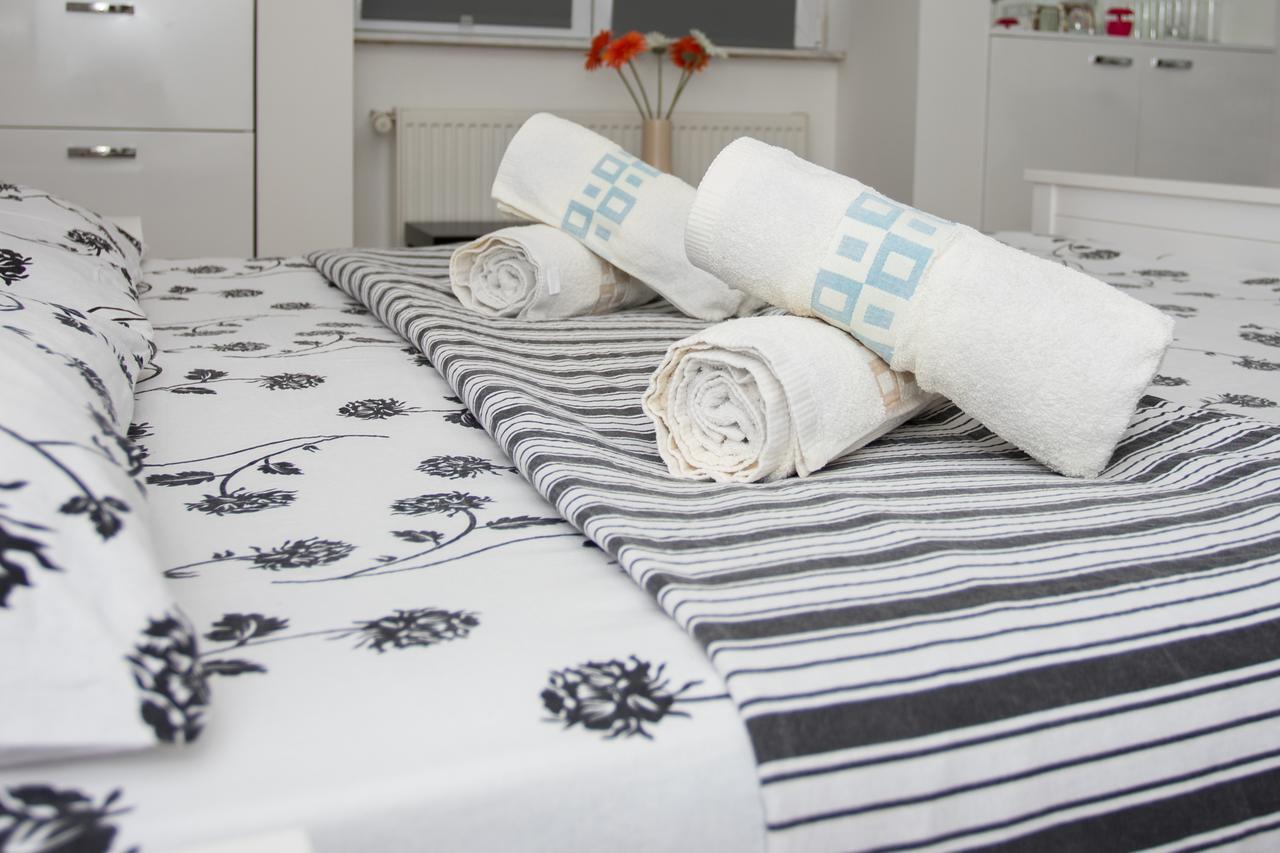 Imperial City Center - 1 Bedroom Apartment 부쿠레슈티 외부 사진